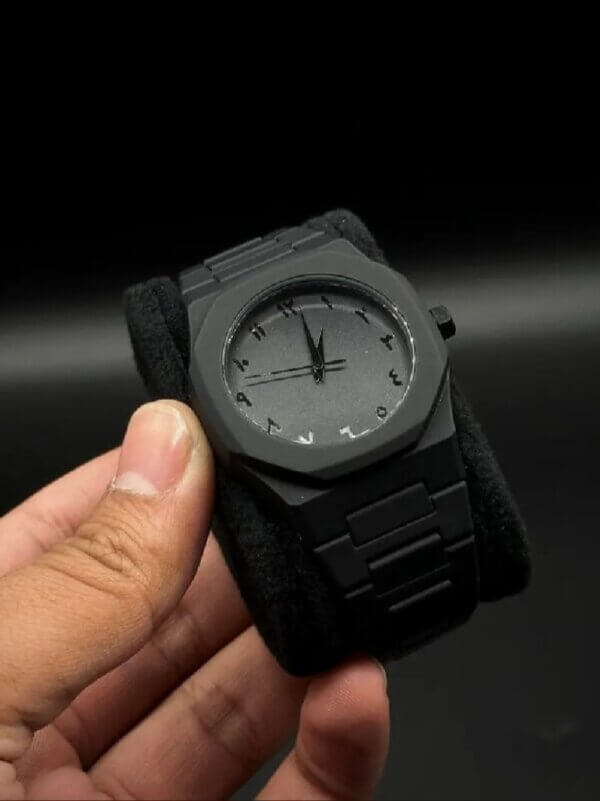 Black aura arabic watch for men premium quality - Image 4